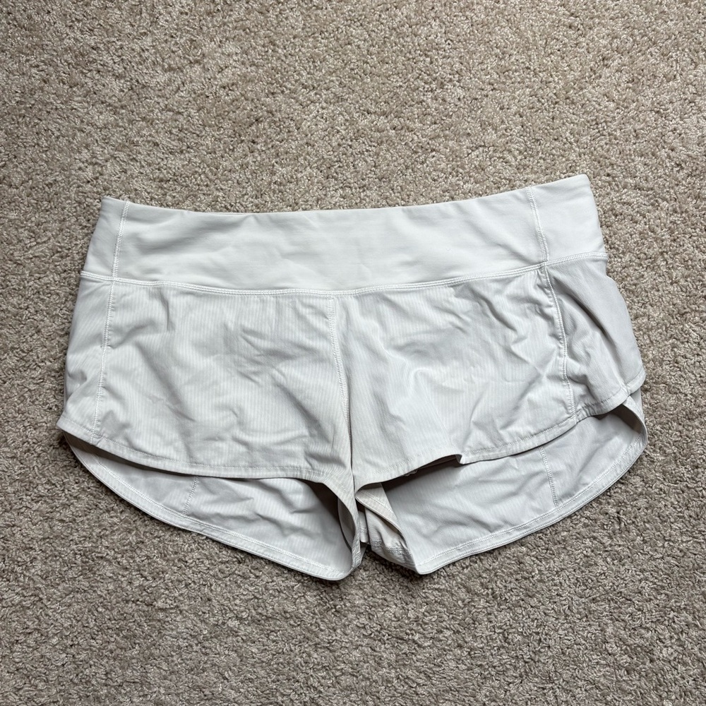 Lululemon Speed Up Short *2.5"